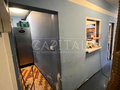 комерційна за адресою Софіївська вул., 8