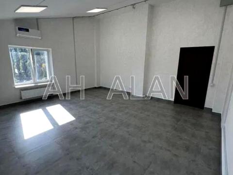 комерційна за адресою Межигірська вул., 87-А