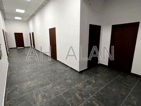 комерційна за адресою Межигірська вул., 87-А