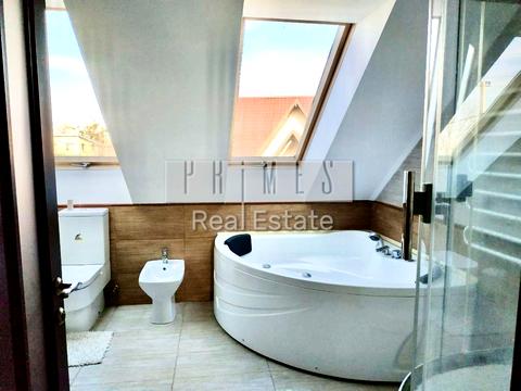 дом по адресу Київська вул.