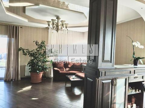 дом по адресу Київська вул.