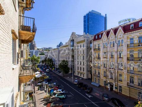 квартира за адресою Шота Руставелі вул., 44