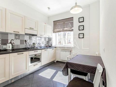 квартира за адресою Шота Руставелі вул., 44