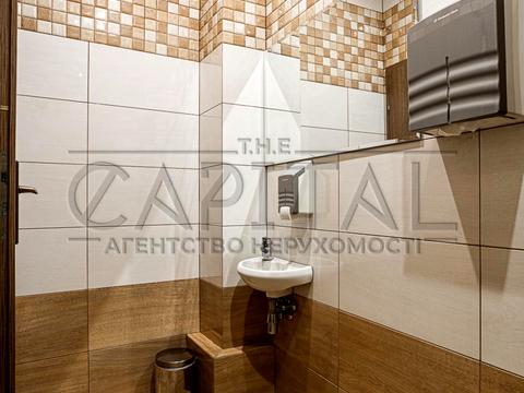 комерційна за адресою Берестейське шосе (Брест-Литовське), 8-А