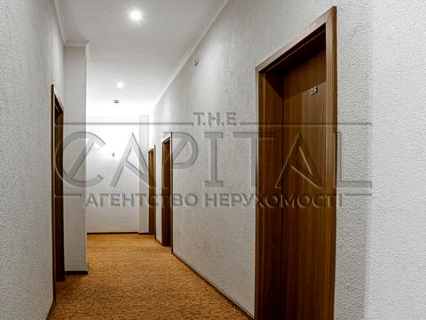 комерційна за адресою Берестейське шосе (Брест-Литовське), 8-А