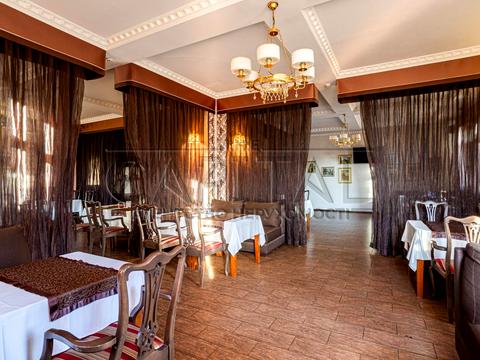 комерційна за адресою Берестейське шосе (Брест-Литовське), 8-А