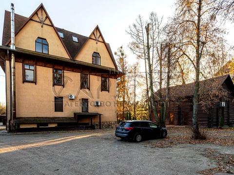 комерційна за адресою Берестейське шосе (Брест-Литовське), 8-А