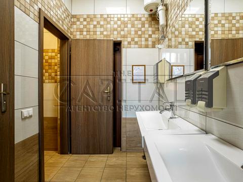 комерційна за адресою Берестейське шосе (Брест-Литовське), 8-А