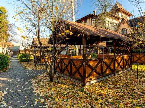 комерційна за адресою Берестейське шосе (Брест-Литовське), 8-А