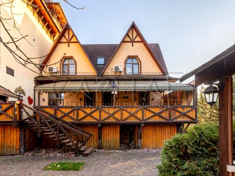 комерційна за адресою Берестейське шосе (Брест-Литовське), 8-А