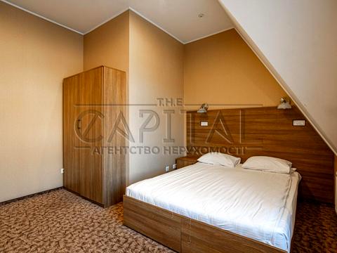 комерційна за адресою Берестейське шосе (Брест-Литовське), 8-А