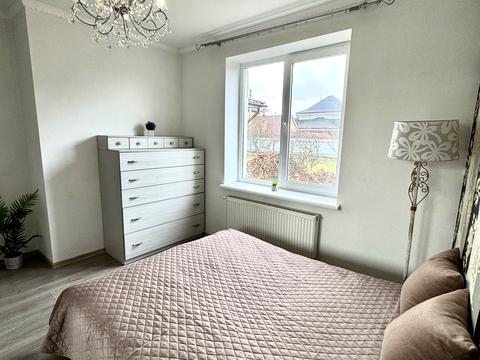 будинок за адресою Головна