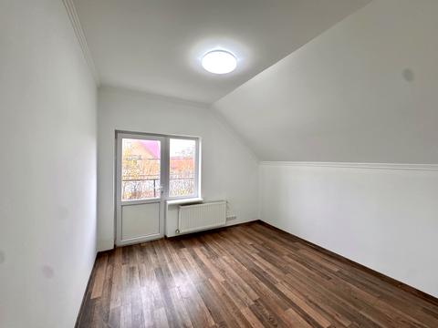 будинок за адресою Головна