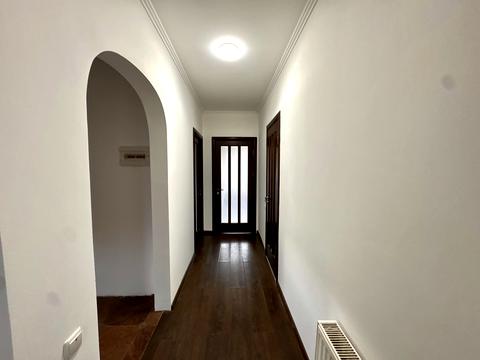 будинок за адресою Головна