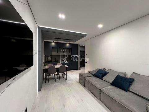 квартира за адресою Дніпровська набережна вул., 18-А