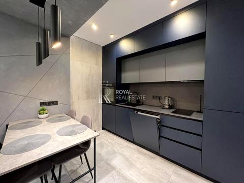 квартира за адресою Дніпровська набережна вул., 18-А