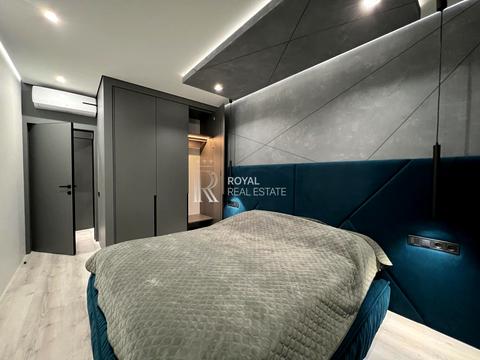 квартира за адресою Дніпровська набережна вул., 18-А