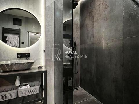 квартира за адресою Дніпровська набережна вул., 18-А