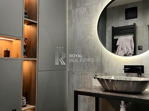 квартира за адресою Дніпровська набережна вул., 18-А