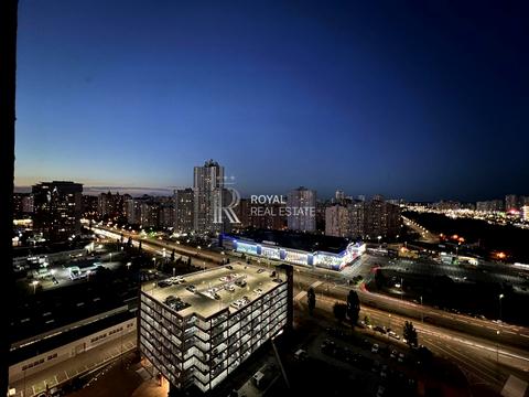 квартира за адресою Дніпровська набережна вул., 18-А