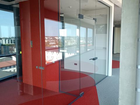 коммерческая по адресу Антоновича ул. (Сталинградской битвы), 120