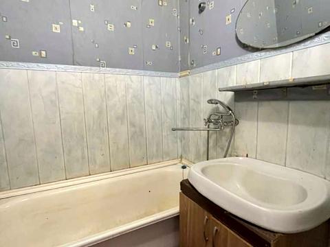 квартира за адресою Євгена Коновальця бульв. (Маршала Конєва), 9