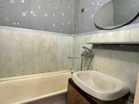 квартира за адресою Євгена Коновальця бульв. (Маршала Конєва), 9