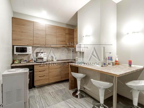 комерційна за адресою Січових Стрільців вул. (Артема), 84-А