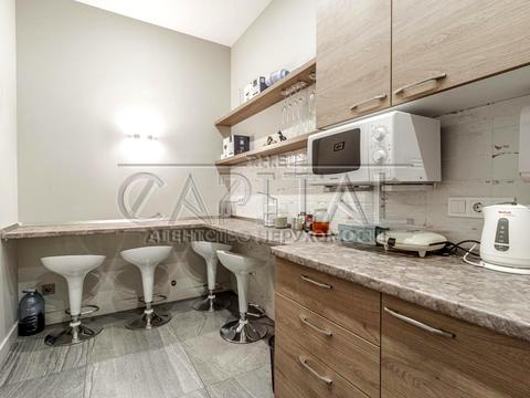 комерційна за адресою Січових Стрільців вул. (Артема), 84-А