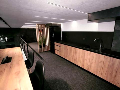 комерційна за адресою Михайла Бойчука вул. (Кіквідзе), 41-Б