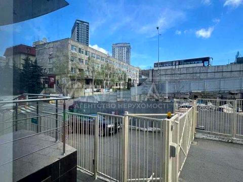 коммерческая по адресу Василия Тютюнника ул. (Анрі Барбюса), 37/1