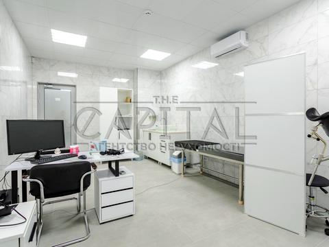 комерційна за адресою Микільсько-Слобідська вул., 8