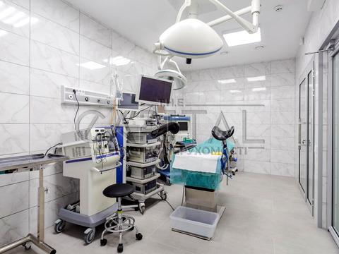 комерційна за адресою Микільсько-Слобідська вул., 8