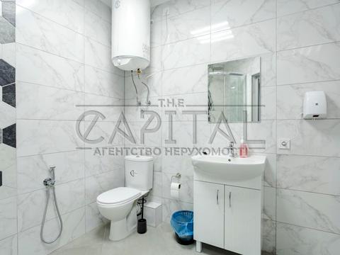 комерційна за адресою Микільсько-Слобідська вул., 8