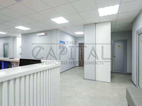 комерційна за адресою Микільсько-Слобідська вул., 8