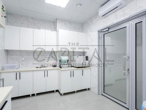 комерційна за адресою Микільсько-Слобідська вул., 8