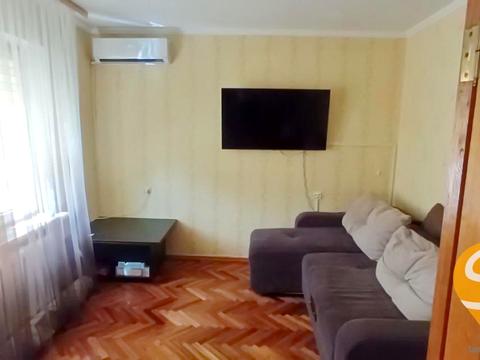 квартира за адресою Шкільна вул. (Героїв Сталінграда), 444