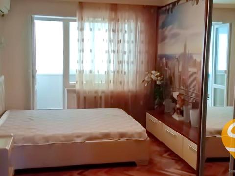 квартира за адресою Шкільна вул. (Героїв Сталінграда), 444