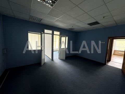 комерційна за адресою Лук'янівська вул., 1