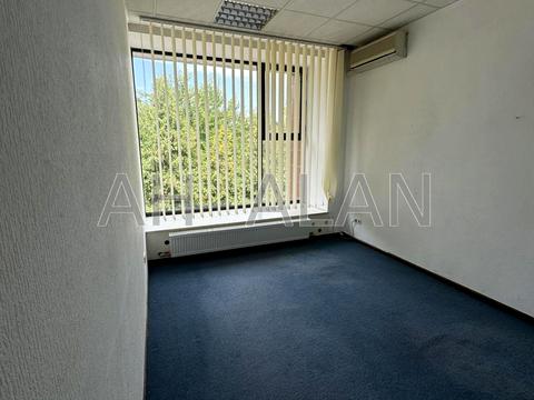 комерційна за адресою Лук'янівська вул., 1