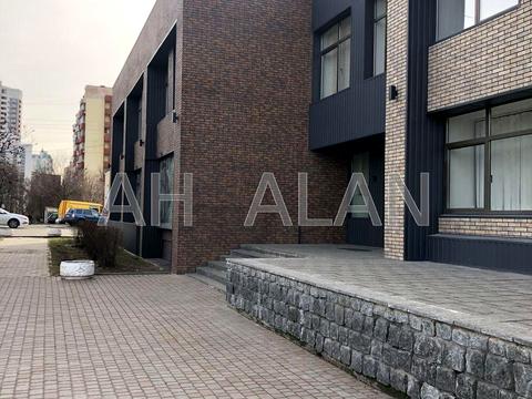 комерційна за адресою Лук'янівська вул., 1