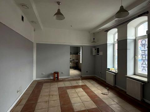 коммерческая по адресу Зализничная ул., 31