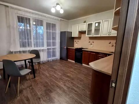 квартира за адресою Зарічанська вул., 20/3