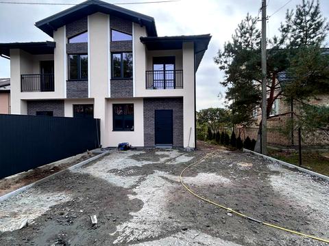 будинок за адресою Незалежності