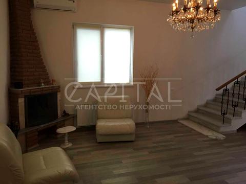 будинок за адресою Богатирська вул.