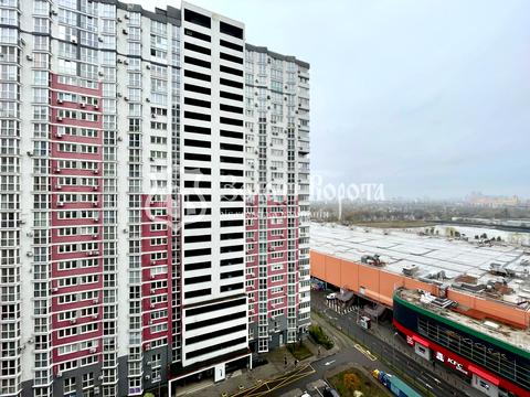 квартира за адресою Київ, Драгоманова вул., 2-А