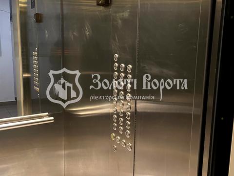 квартира за адресою Київ, Драгоманова вул., 2-А