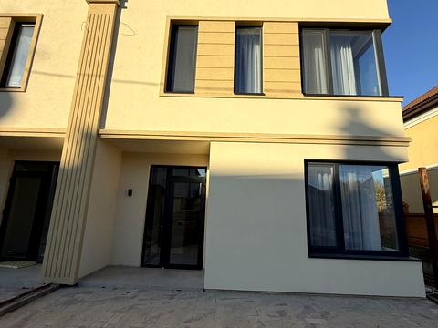 будинок за адресою Грушевського вул.