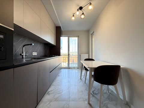 квартира за адресою Мирона Тарнавського вул. (Кутузова), 48