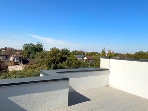 будинок за адресою Шкільна вул.